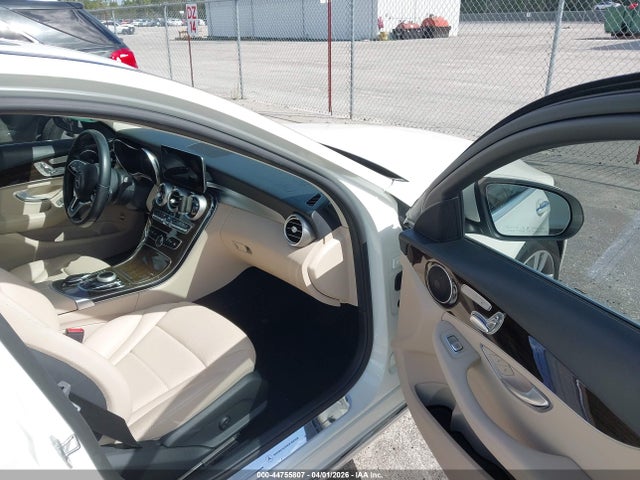 Aukcja sprzedaży 2020 Mercedes-benz C 300, vin: W1KWF8DBXLR598428, numer aukcji: 44755807