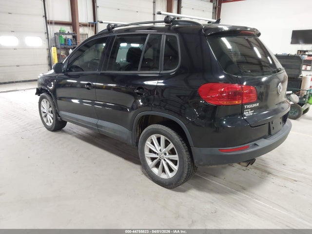 44755823 :رقم المزاد ، WVGAV7AX3JK000196 vin ، 2018 Volkswagen Tiguan Limited 2.0t مزاد بيع