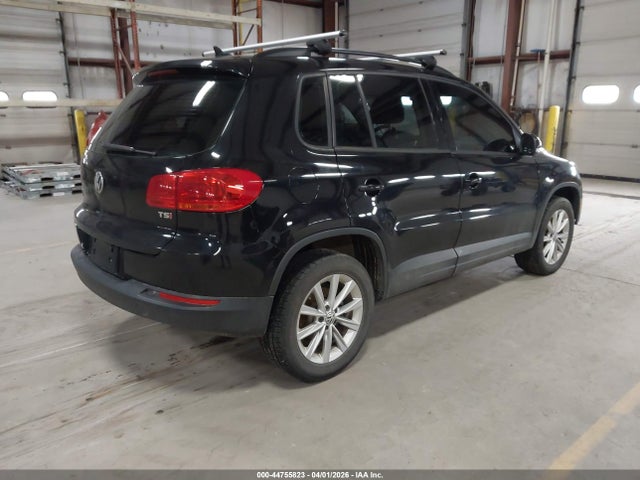 44755823 :رقم المزاد ، WVGAV7AX3JK000196 vin ، 2018 Volkswagen Tiguan Limited 2.0t مزاد بيع