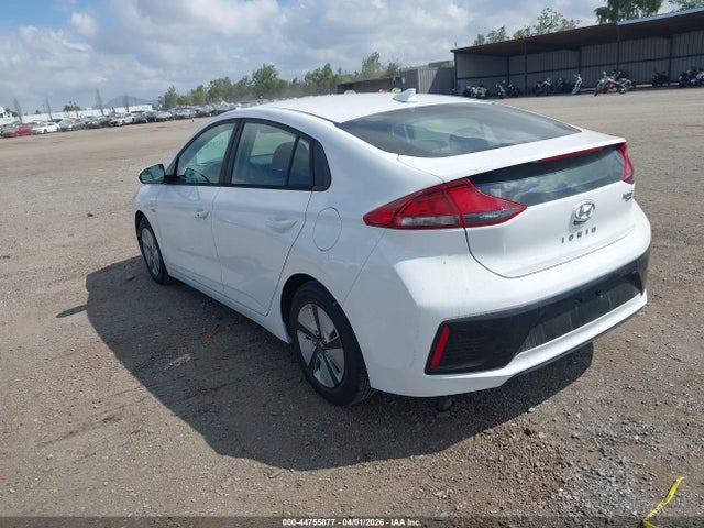 2019 HYUNDAI IONIQ HYBRID KMHC65LC9KU107652 Photo 2