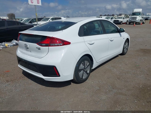 2019 HYUNDAI IONIQ HYBRID KMHC65LC9KU107652 Photo 3