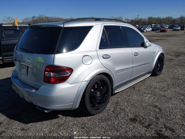 Продаж на аукціоні авто 2008 Mercedes-benz Ml 63 Amg 4matic, vin: 4JGBB77E38A304017, номер лоту: 44755883