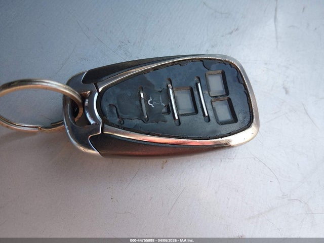 2GNAXJEV7K6275005 Chevrolet EQUINOX LT