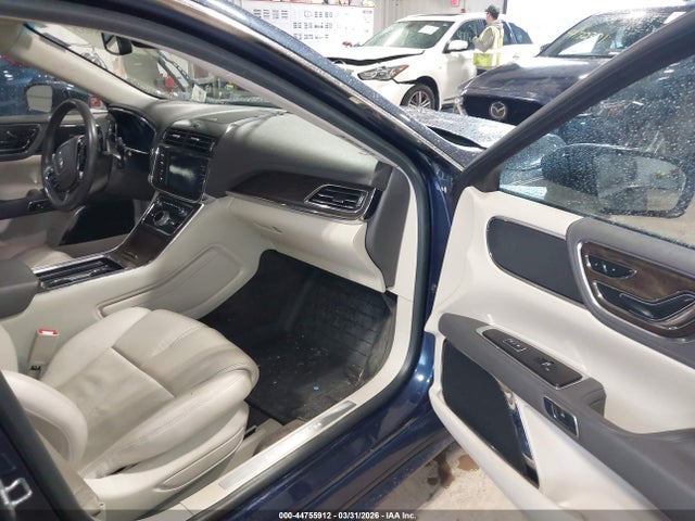 44755912 :رقم المزاد ، 1LN6L9TK9H5629558 vin ، 2017 Lincoln Continental Select مزاد بيع