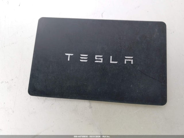 2021 Tesla Model S Plaid Tri Motor All-wheel Drive მანქანა იყიდება აუქციონზე, vin: 5YJSA1E65MF431692, აუქციონის ნომერი: 44755930