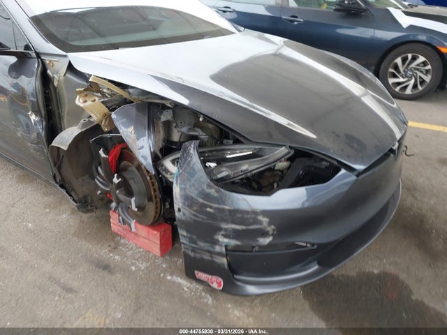 2021 Tesla Model S Plaid Tri Motor All-wheel Drive მანქანა იყიდება აუქციონზე, vin: 5YJSA1E65MF431692, აუქციონის ნომერი: 44755930