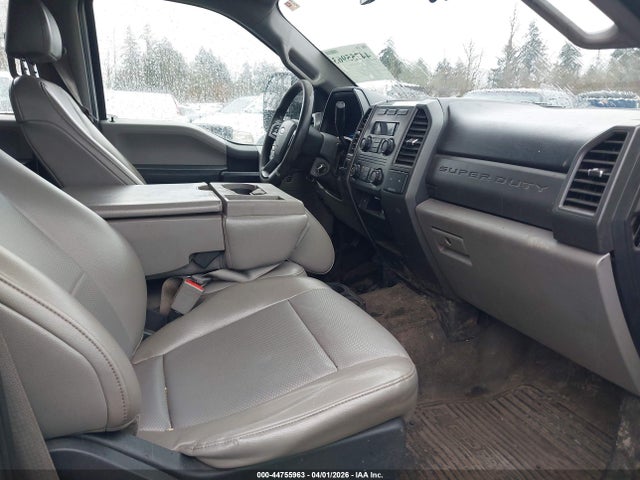 44755963 :رقم المزاد ، 1FD0W4GY0JEC22068 vin ، 2018 Ford F-450 Chassis Xl مزاد بيع