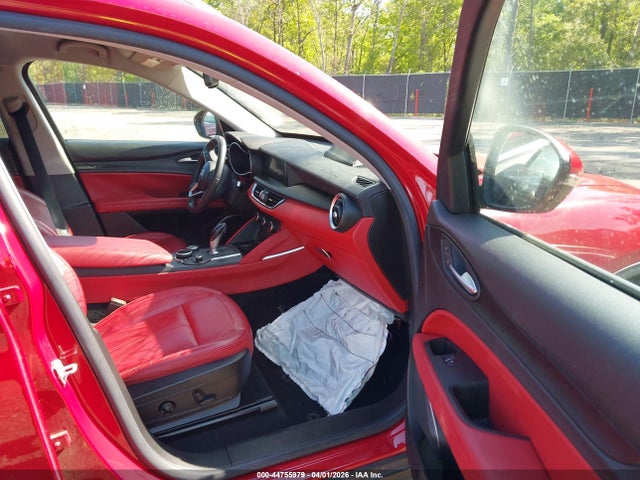 44755979 :رقم المزاد ، ZASFAKANXJ7B79760 vin ، 2018 Alfa Romeo Stelvio Awd مزاد بيع