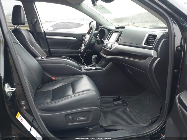 2018 Toyota Highlander Hybrid Xle მანქანა იყიდება აუქციონზე, vin: 5TDJGRFH2JS040256, აუქციონის ნომერი: 44755990