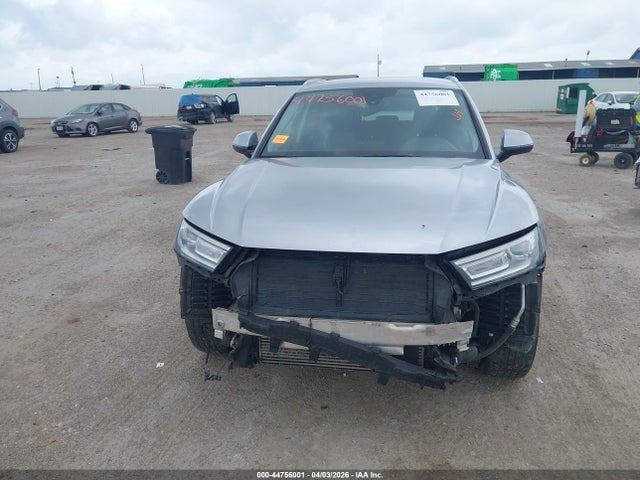 44756001 :رقم المزاد ، WA1ANAFY6J2173563 vin ، 2018 Audi Q5 2.0t Premium/2.0t Tech Premium مزاد بيع