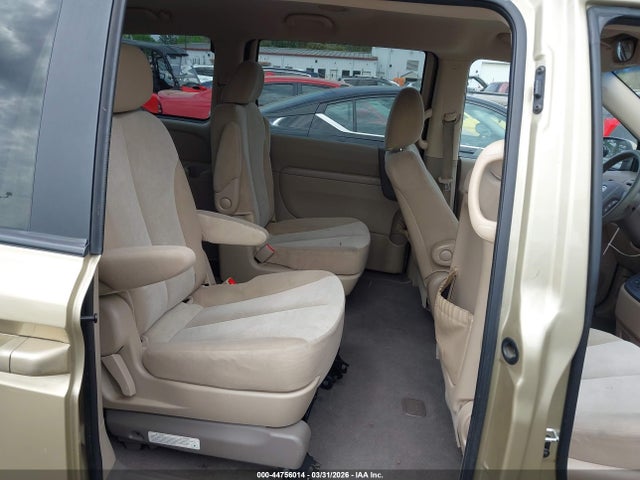 2011 Kia Sedona Lx მანქანა იყიდება აუქციონზე, vin: KNDMG4C74B6385138, აუქციონის ნომერი: 44756014