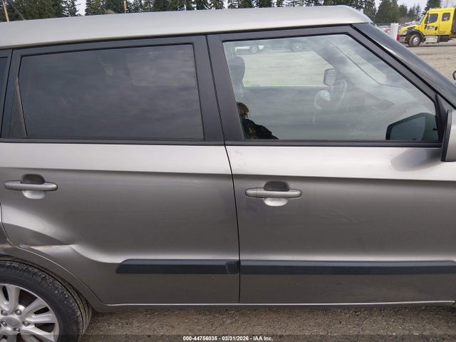 2013 Kia Soul მანქანა იყიდება აუქციონზე, vin: KNDJT2A53D7608027, აუქციონის ნომერი: 44756035