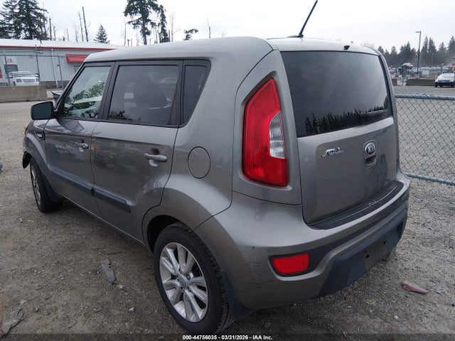2013 Kia Soul მანქანა იყიდება აუქციონზე, vin: KNDJT2A53D7608027, აუქციონის ნომერი: 44756035