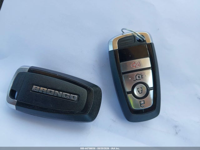 44756038 :رقم المزاد ، 3FMCR9D94NRE22999 vin ، 2022 Ford Bronco Sport Badlands مزاد بيع