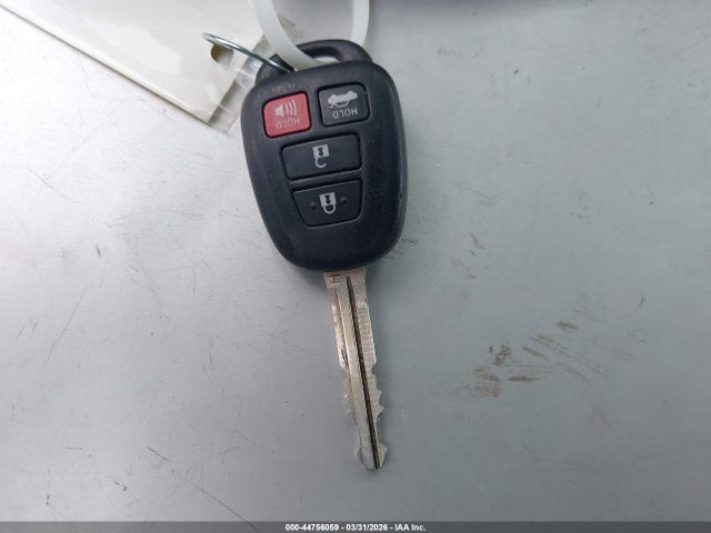 5YFBURHE5HP676561 Toyota COROLLA SE