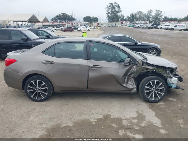 5YFBURHE5HP676561 Toyota COROLLA SE