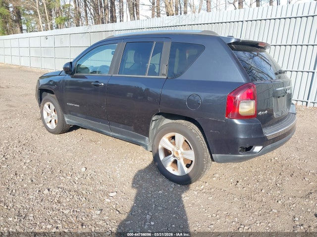 2015 JEEP COMPASS 1C4NJDEB0FD207736 Photo 2
