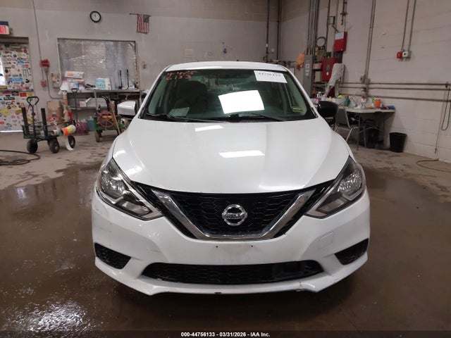 44756133 :رقم المزاد ، 3N1AB7AP5JY209585 vin ، 2018 Nissan Sentra Sv مزاد بيع