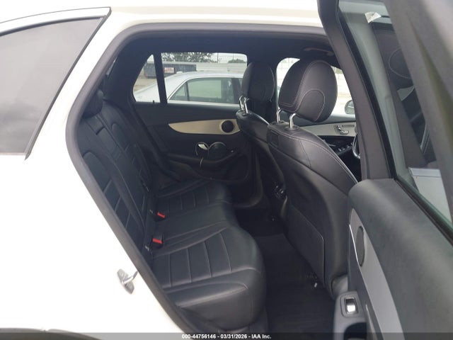 WDC0G4JB7KV136094 Mercedes-Benz GLC 300