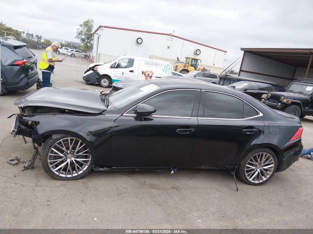 Lexus IS 300 2018 JTHBA1D25J5062312 Image 14