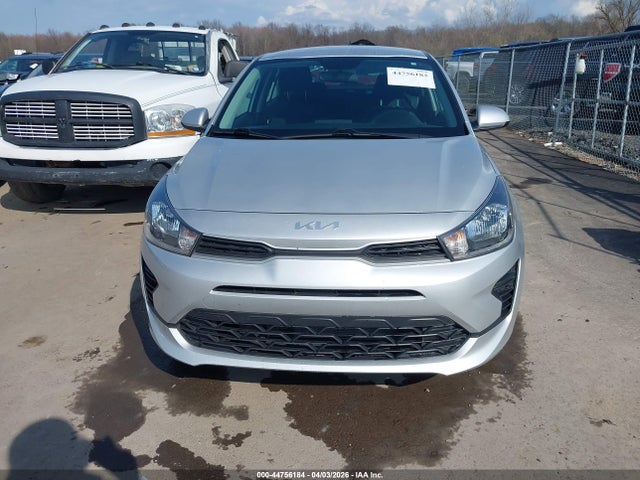 2022 Kia Rio Lx მანქანა იყიდება აუქციონზე, vin: 3KPA24AD9NE466693, აუქციონის ნომერი: 44756184