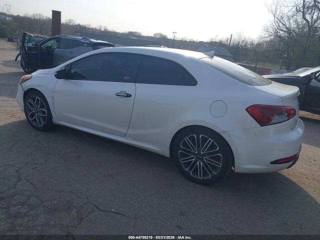 2016 KIA FORTE KOUP KNAFZ6A30G5578976 Photo 2