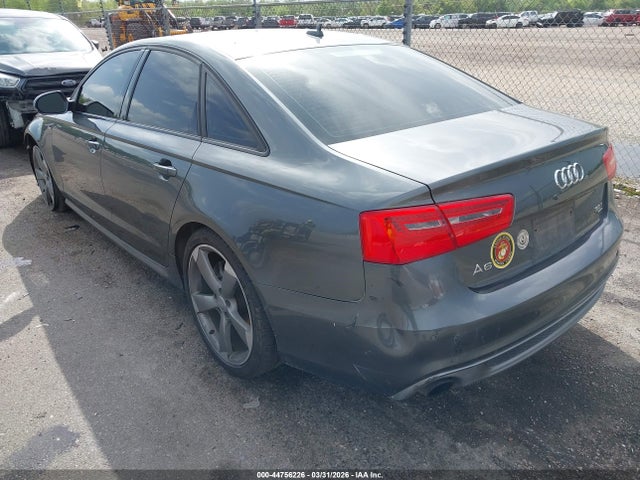 2015 Audi A6 3.0t Premium Plus მანქანა იყიდება აუქციონზე, vin: WAUHGAFC7FN030076, აუქციონის ნომერი: 44756226