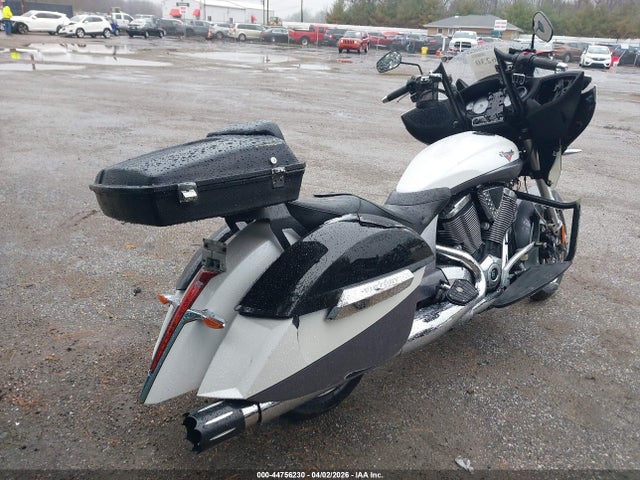 5VPTW36N4G3054802 Victory Motorcycles Cross Country Tour