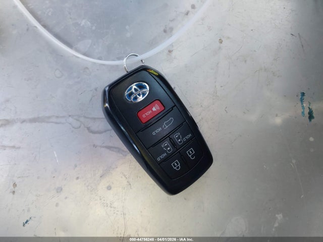 Продажа на аукционе авто 2025 Toyota Sienna Xse, vin: 5TDDRKEC6SS280044, номер лота: 44756248