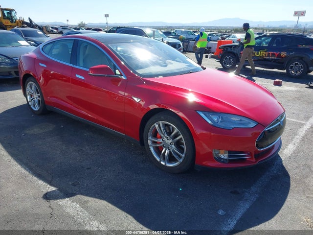 2015 TESLA MODEL S 5YJSA1H42FF084061