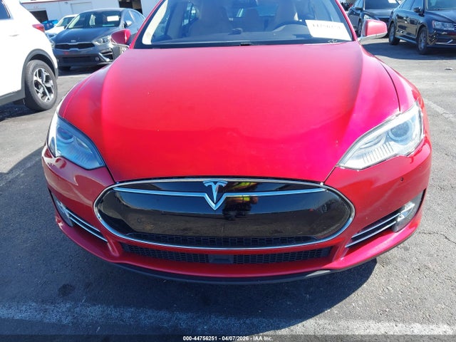 2015 TESLA MODEL S 5YJSA1H42FF084061 Photo 5