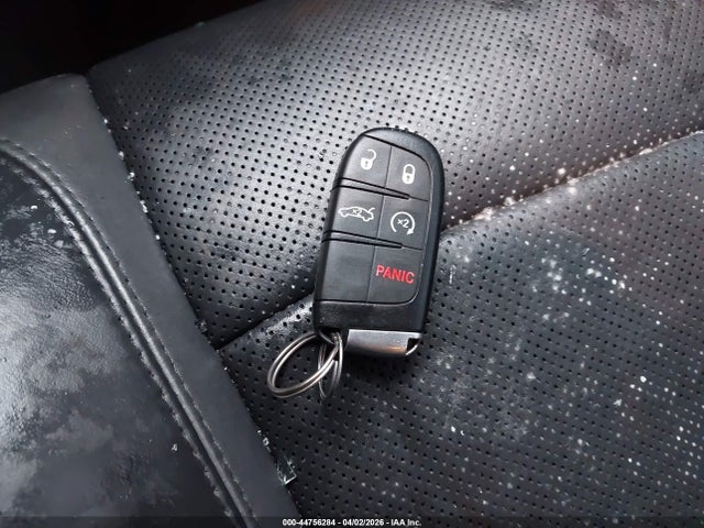 44756284 :رقم المزاد ، 2C3CDZBT7FH758052 vin ، 2015 Dodge Challenger R/t Plus مزاد بيع