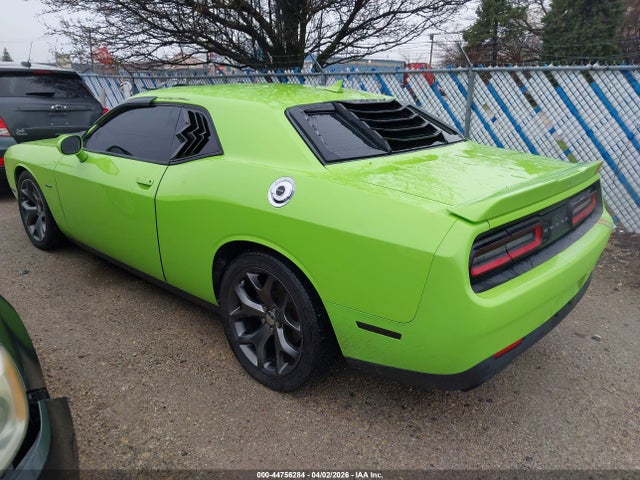 44756284 :رقم المزاد ، 2C3CDZBT7FH758052 vin ، 2015 Dodge Challenger R/t Plus مزاد بيع