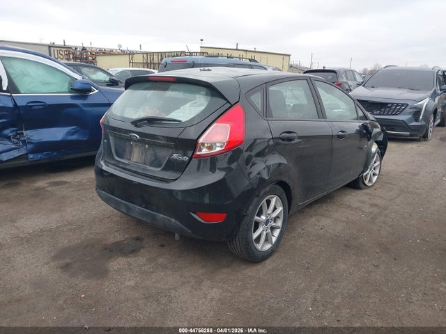 44756288 :رقم المزاد ، 3FADP4EJ3FM200954 vin ، 2015 Ford Fiesta Se مزاد بيع