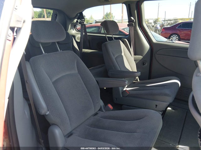 2005 CHRYSLER TOWN & COUNTRY 2C8GP54L05R103216 Photo 7
