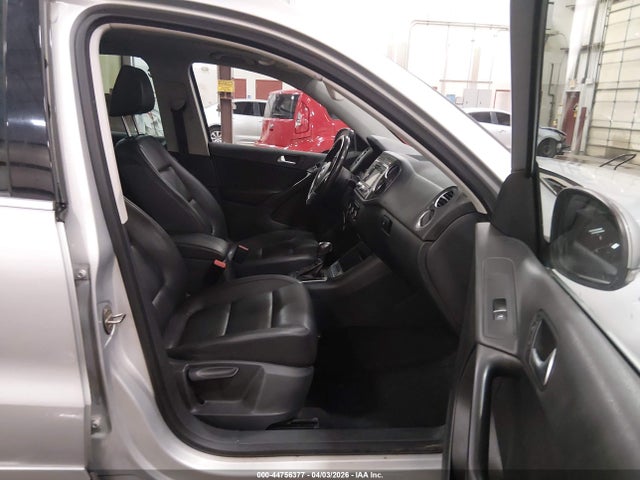 Продаж на аукціоні авто 2012 Volkswagen Tiguan Se, vin: WVGBV7AX0CW553503, номер лоту: 44756377