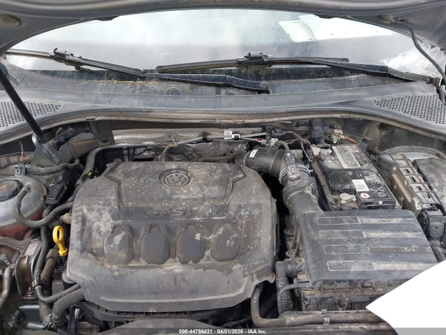 Продажа на аукционе авто 2022 Volkswagen Tiguan 2.0t Se R-line Black, vin: 3VVCB7AX2NM022678, номер лота: 44756431
