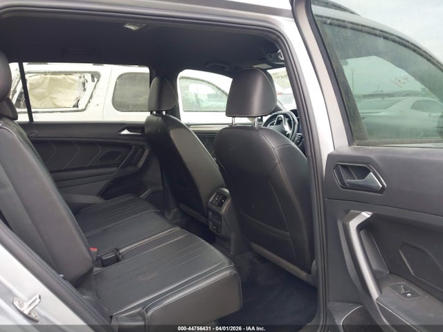 Продажа на аукционе авто 2022 Volkswagen Tiguan 2.0t Se R-line Black, vin: 3VVCB7AX2NM022678, номер лота: 44756431