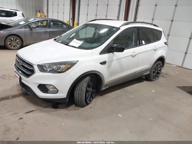 Продажа на аукционе авто 2017 Ford Escape Se, vin: 1FMCU9GD2HUE96451, номер лота: 44756434