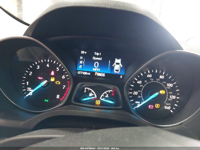 Продажа на аукционе авто 2017 Ford Escape Se, vin: 1FMCU9GD2HUE96451, номер лота: 44756434