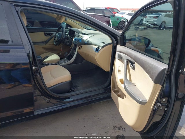 2013 Hyundai Elantra Gls მანქანა იყიდება აუქციონზე, vin: KMHDH4AE9DU748445, აუქციონის ნომერი: 44756443