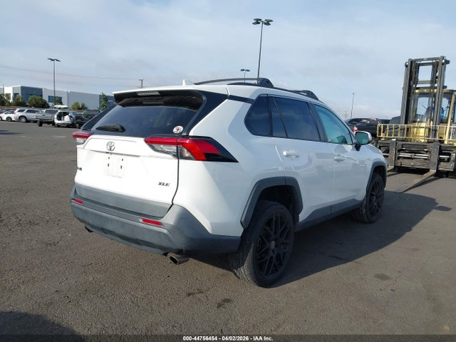 Toyota Rav4 Xle 2019 2T3W1RFV4KC017480 Image 4