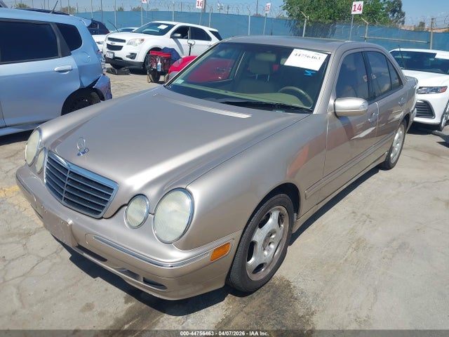 2000 Mercedes-benz E 430 მანქანა იყიდება აუქციონზე, vin: WDBJF70J7YA975989, აუქციონის ნომერი: 44756463