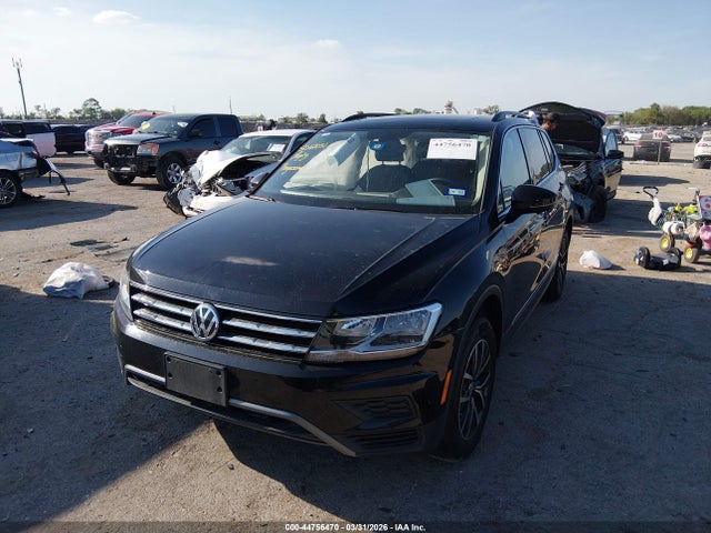 Продаж на аукціоні авто 2020 Volkswagen Tiguan 2.0t Se/2.0t Se R-line Black/2.0t Sel, vin: 3VV3B7AX3LM061549, номер лоту: 44756470