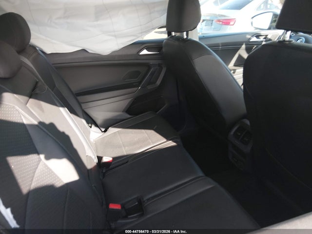 Продаж на аукціоні авто 2020 Volkswagen Tiguan 2.0t Se/2.0t Se R-line Black/2.0t Sel, vin: 3VV3B7AX3LM061549, номер лоту: 44756470