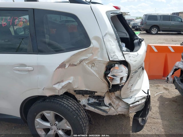 44756478 :رقم المزاد ، JF2SJADC4FH585497 vin ، 2015 Subaru Forester 2.5i Premium مزاد بيع