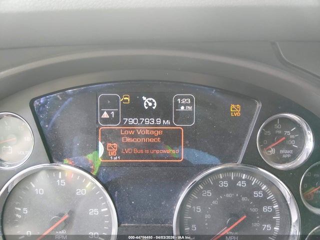 Продажа на аукционе авто 2018 Kenworth T680, vin: 1XKYD49X4JJ182459, номер лота: 44756480