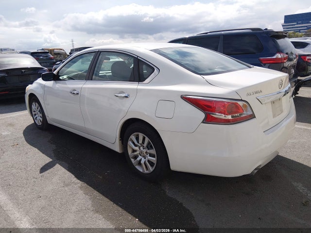 2015 Nissan Altima 2.5/2.5 S/2.5 Sl/2.5 Sv მანქანა იყიდება აუქციონზე, vin: 1N4AL3AP2FC439089, აუქციონის ნომერი: 44756498