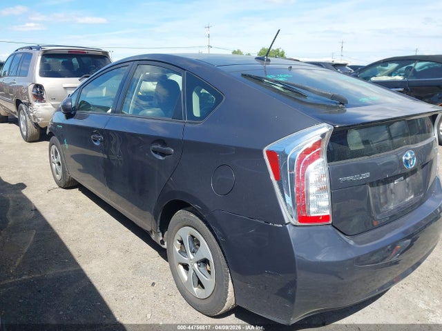 Toyota Prius Four 2015 JTDKN3DU4F1981316 Image 3