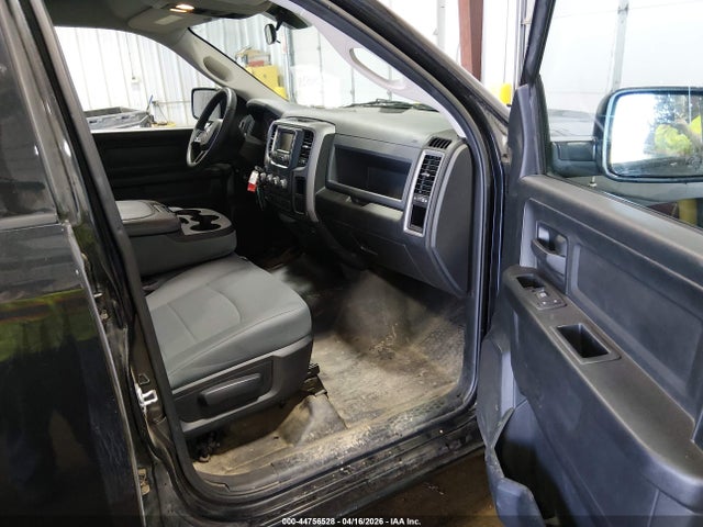 2017 RAM 1500 1C6RR7KG1HS753558 Photo 4